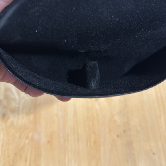 Rayban Sunglasses with grey / black lenses used in very good condition - Picture 3 of 7